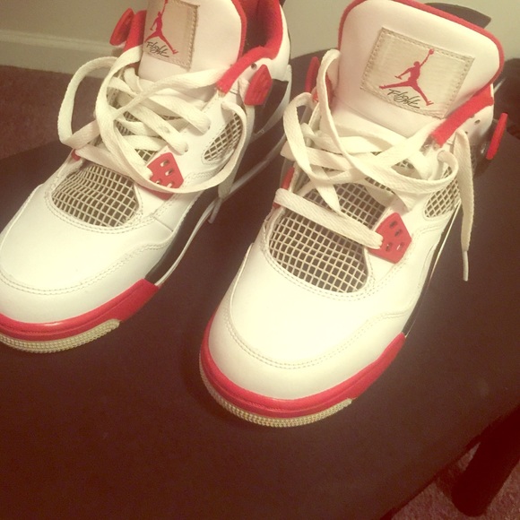 Retro Jordan 4s