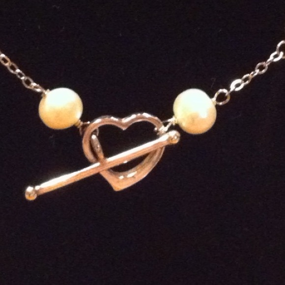 16"Cultured Fresh Water Pearl 🤍 Necklace - Picture 2 of 2