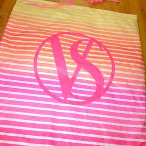 VS beach blanket