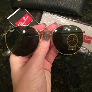 round metal raybans for sale :)