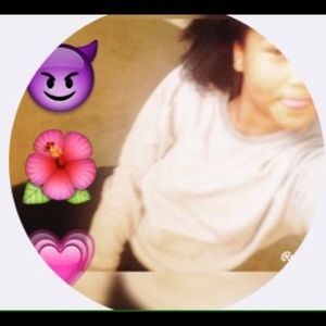 Meet your Posher, Mikala