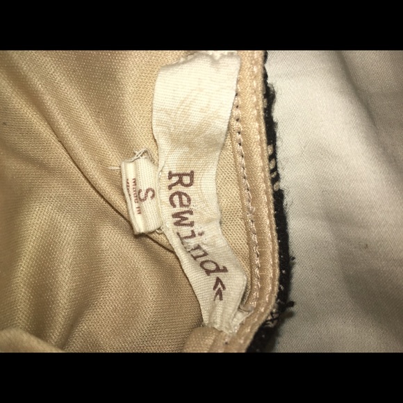 HOLIDAY LACED DRESS😍🎊 - Picture 2 of 2