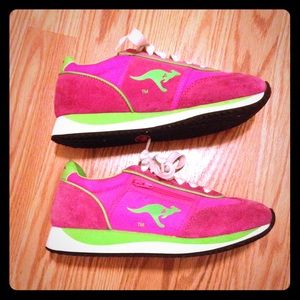 KangaRoos hot pink shoes
