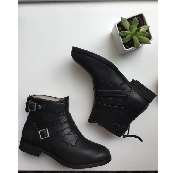 Brand new CAT FOOTWEAR BOOTS