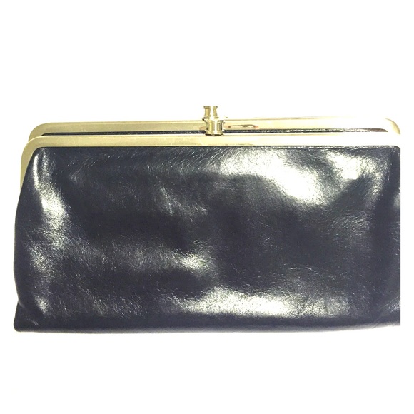 HOBO with 2 kiss locks.