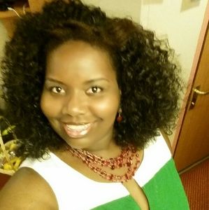 Meet your Posher, Nakia