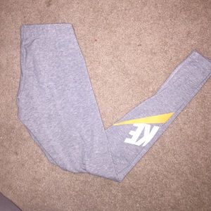 Nike leggings