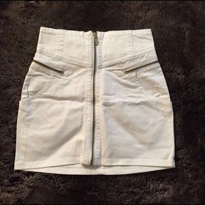 H&M white zip skirt