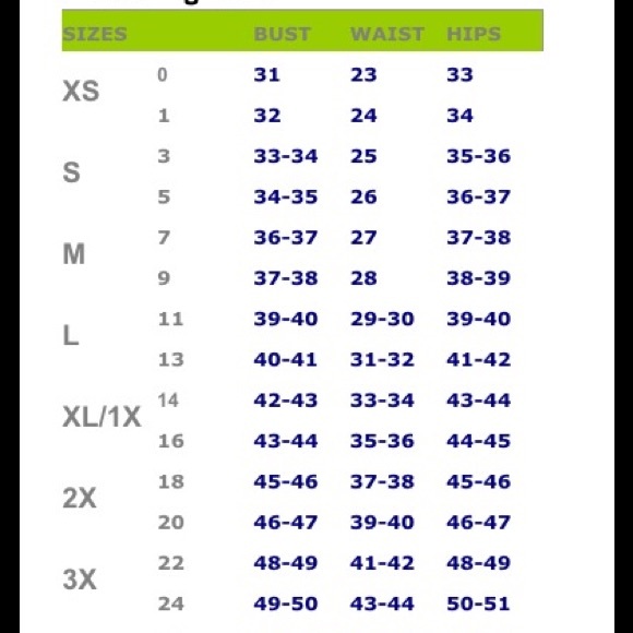 Blue Crochet Top 📍SALE PRICE📍 - Picture 2 of 4