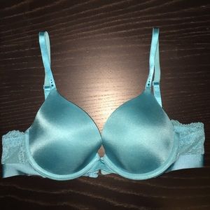 Victoria's Secret Biofit Bra Size 34B