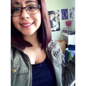 Meet your Posher, April