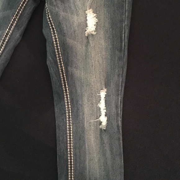 Jeans - Picture 2 of 3