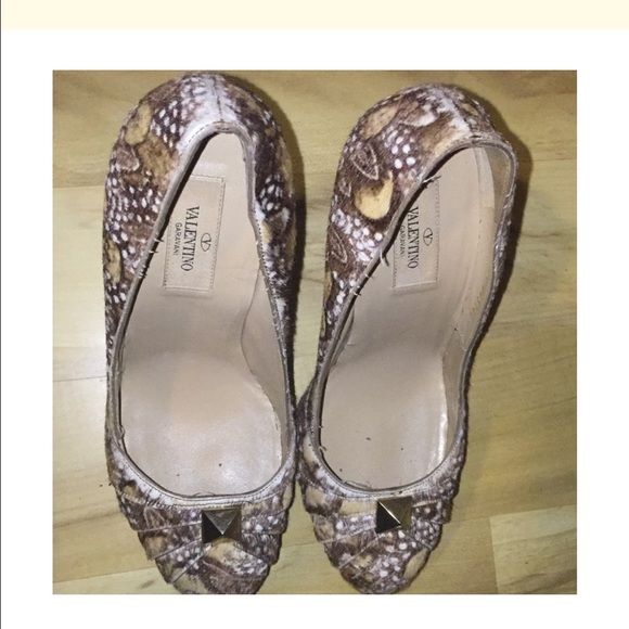 Valentino platform pumps WILLING TO TRADE NEED T