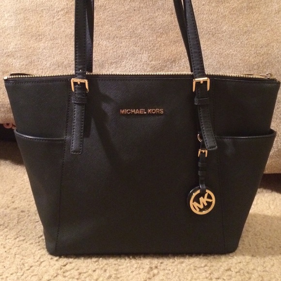 MK tote *will negotiate price!!