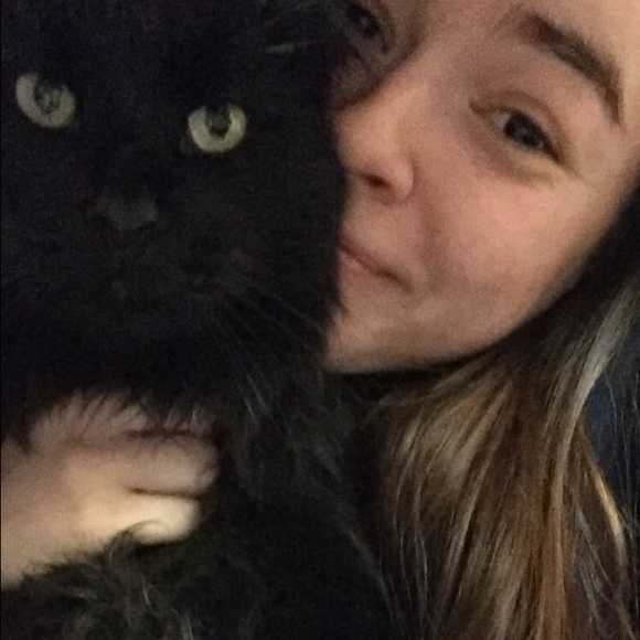 Meet your Posher, Felicia - Picture 1 of 1