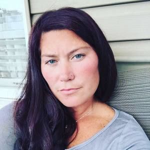 Meet your Posher, Jeanine