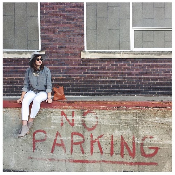 👋 Hi, nice to meet you! - Picture 3 of 4