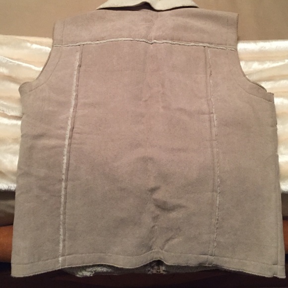 Tan/White Relativity Vest - Small - Picture 4 of 4