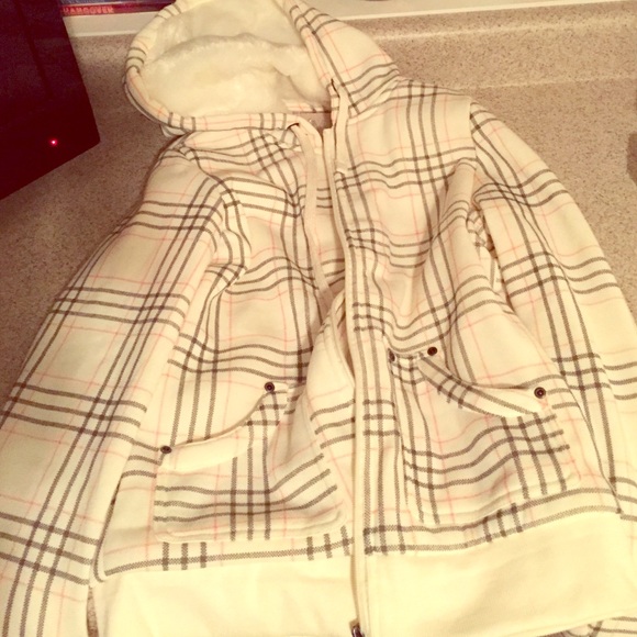 REDUCED!!!NWOT YMI Plaid Fuzzy Hoodie