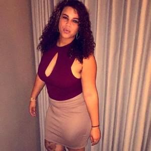 Meet your Posher, Renee