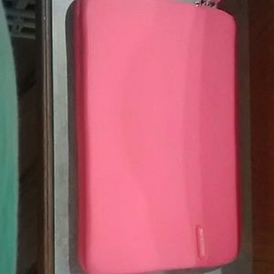 Neoprene Sleeve Plus for MacBook Pro 13" .