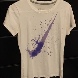 Plain Nike shirt