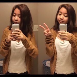 Meet your Posher, Cait