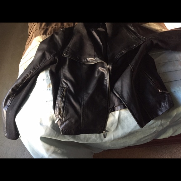 New leather jacket x large 30.00 - Picture 2 of 2