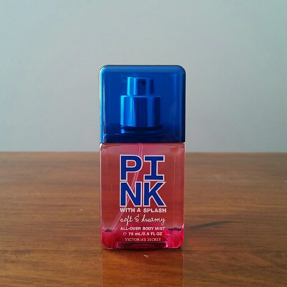 PINK Soft & Dreamy Body Mist