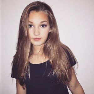 Meet your Posher, Kira