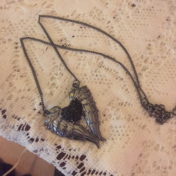 Wings necklace