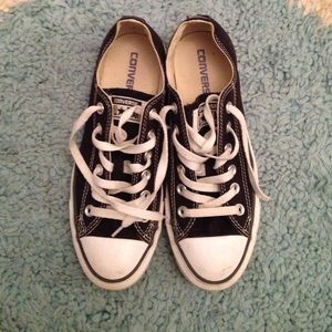 👟Black Converse👟