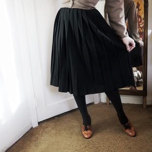 100% wool pleated skirt