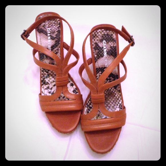 Gianni Bini wedge sandals SIZE 8