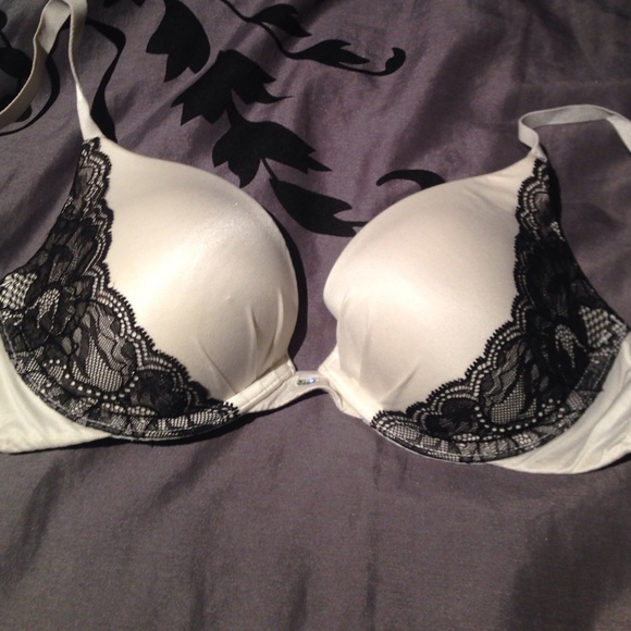 Victoria secret white and black bra