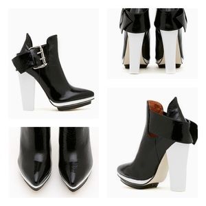 Jeffrey Campbell Bonita Bootie