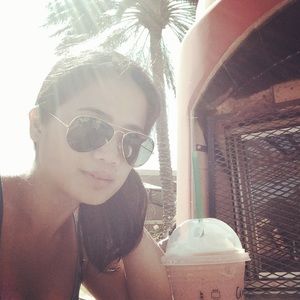 Meet your Posher, Celby