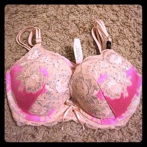 VICTORIA'S SECRET "VERY SEXY SEDUCTION" BRA