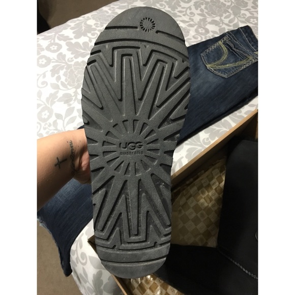 UGG Bailey Triplet button - Picture 2 of 4