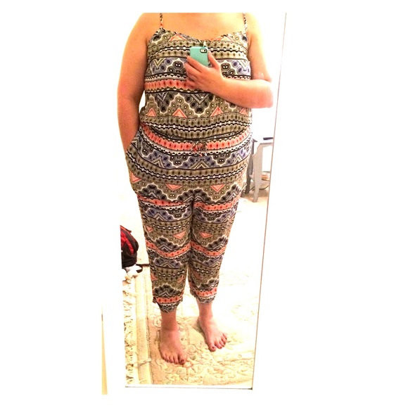 Old Navy Other - Polynesian Print Jumper