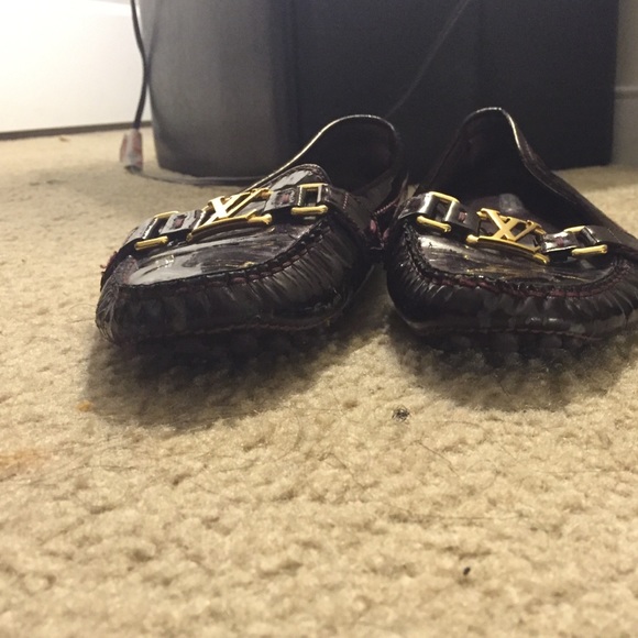 Louis Vuitton patent leather loafers - Picture 4 of 4