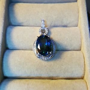 Gorgeous 10k white gold topaz pendant
