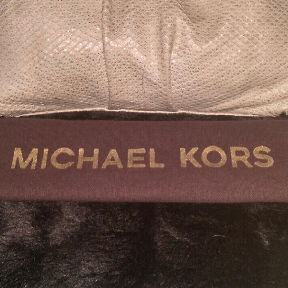 💯AUTHENTIC  Michael Kors Python Satchel - Picture 3 of 4