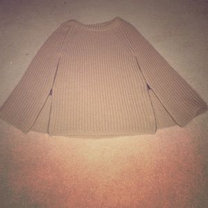 Tan Gap poncho