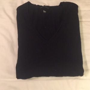 Black v-neck cotton sweater