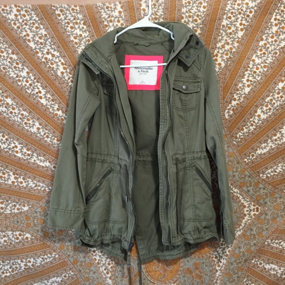 Abercrombie & Fitch green fall jacket