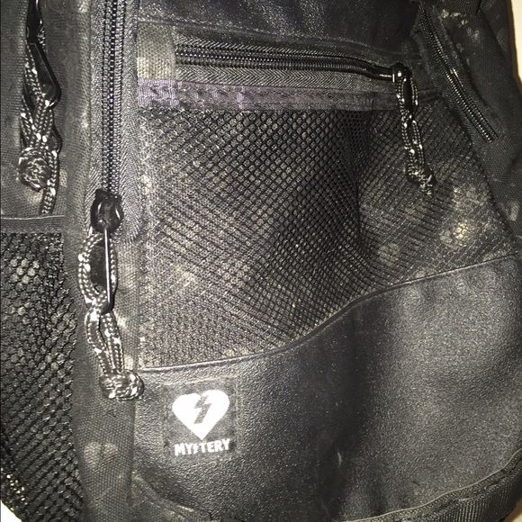 Mystery Backpack - Picture 4 of 4