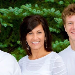 Meet your Posher, Lori