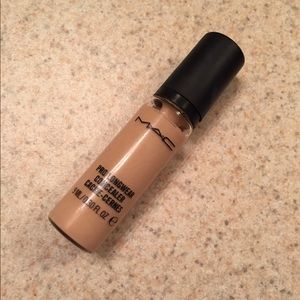 MAC Pro Longwear Concealer NW15