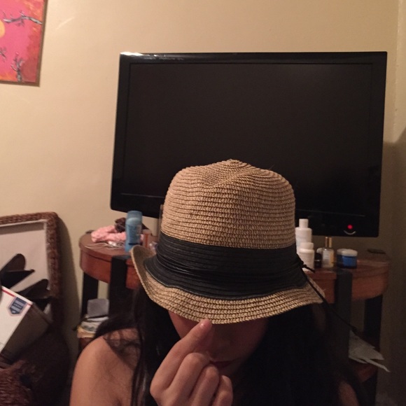hat - Picture 2 of 3